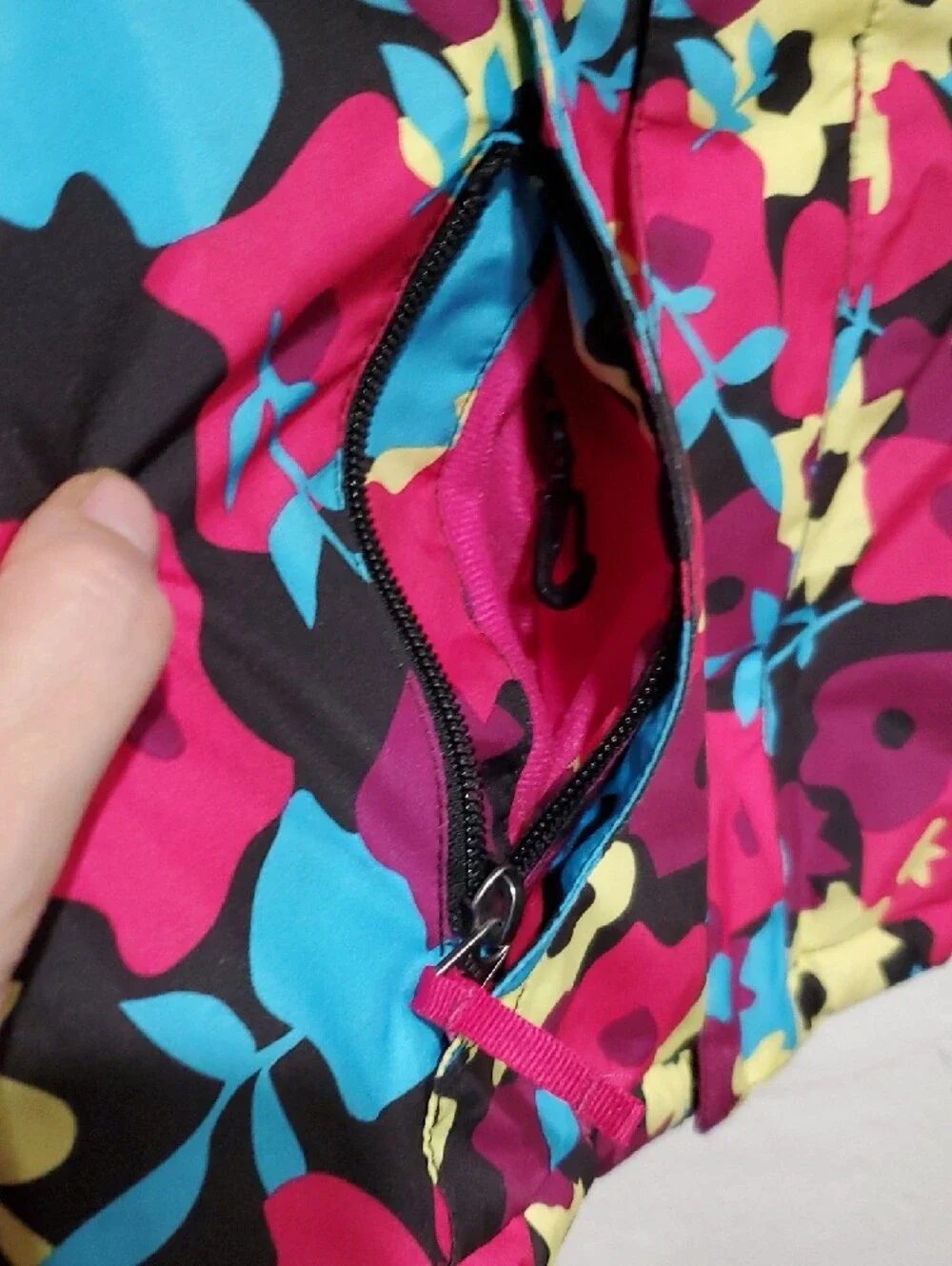 The North Face Girls' Floral Puffer Jacket - Size M